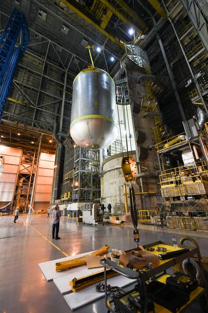 NASA image: NASA Prepares Artemis II Liquid Oxygen Tank for Next Phase of Assembly